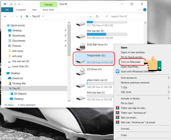 Chọn Turn on BitLocker
